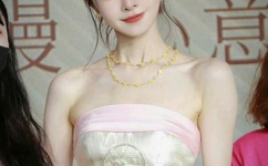 车子一晃一晃正好掩盖我